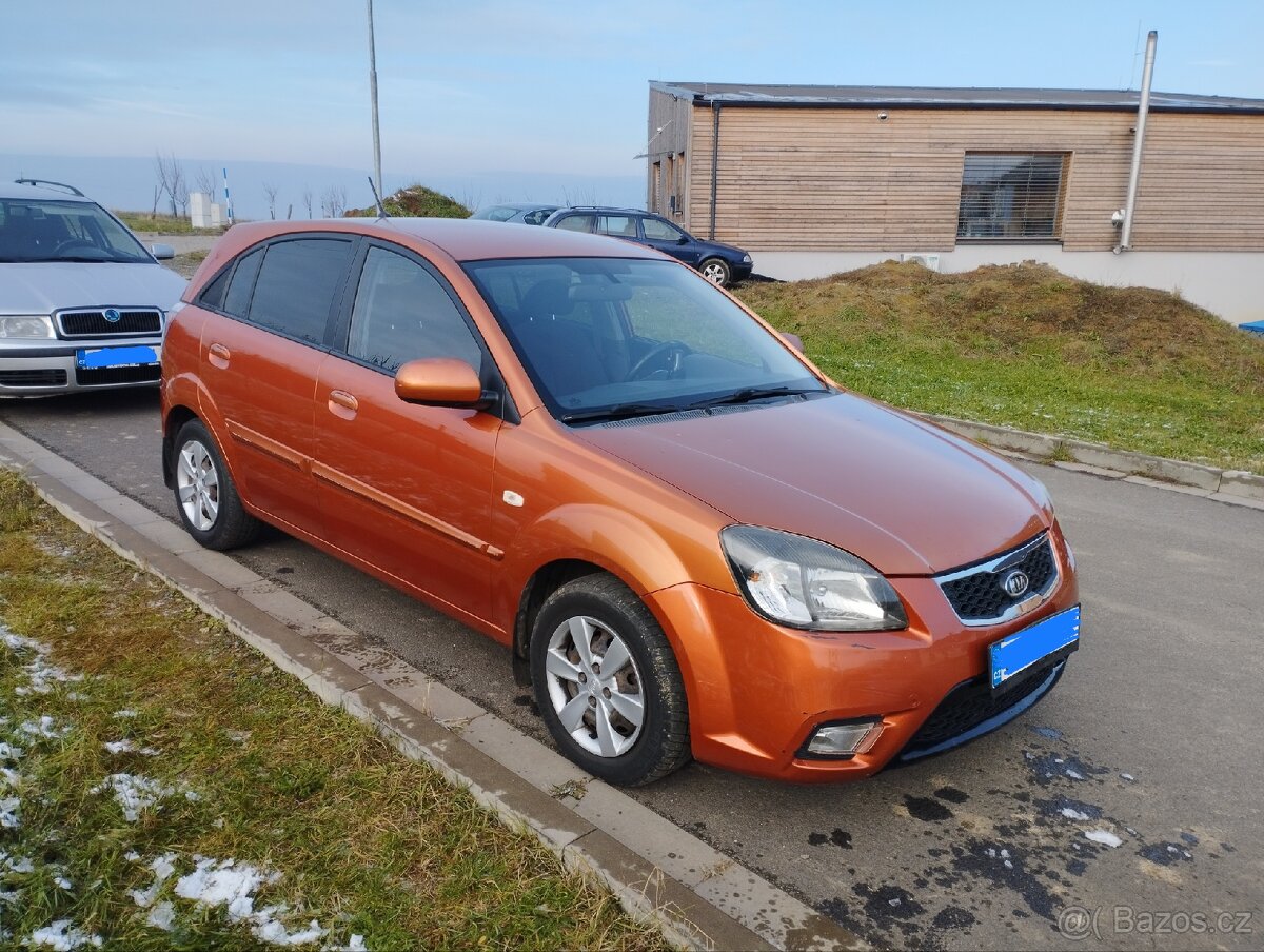 Kia Rio 1.4, r. 2010 - 4