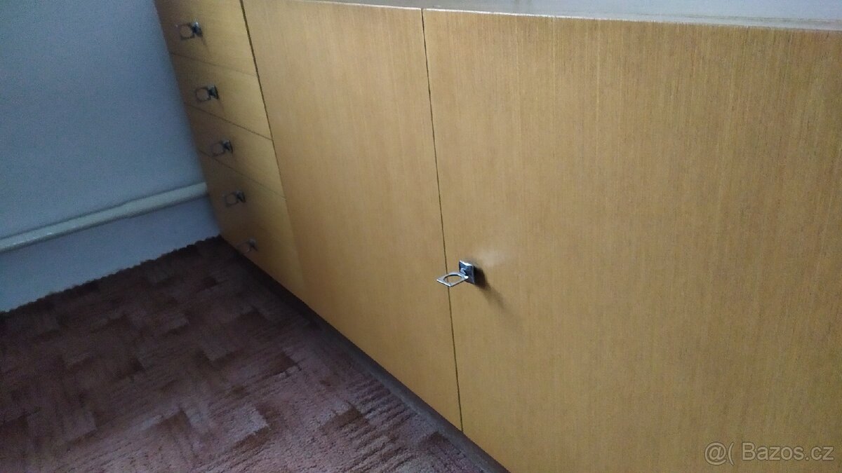 Skříňka a šuplíky za odvoz - 4