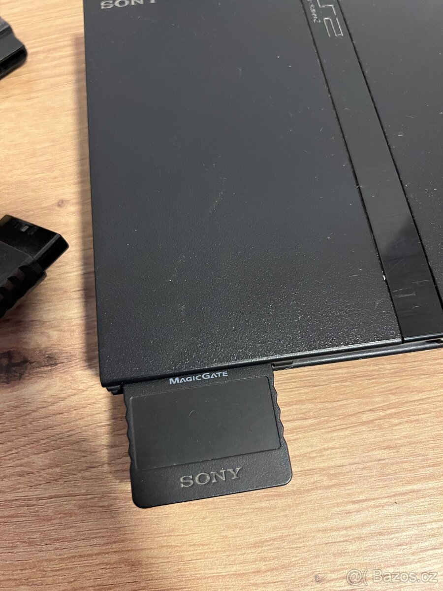 Playstation 2 Slim - 4