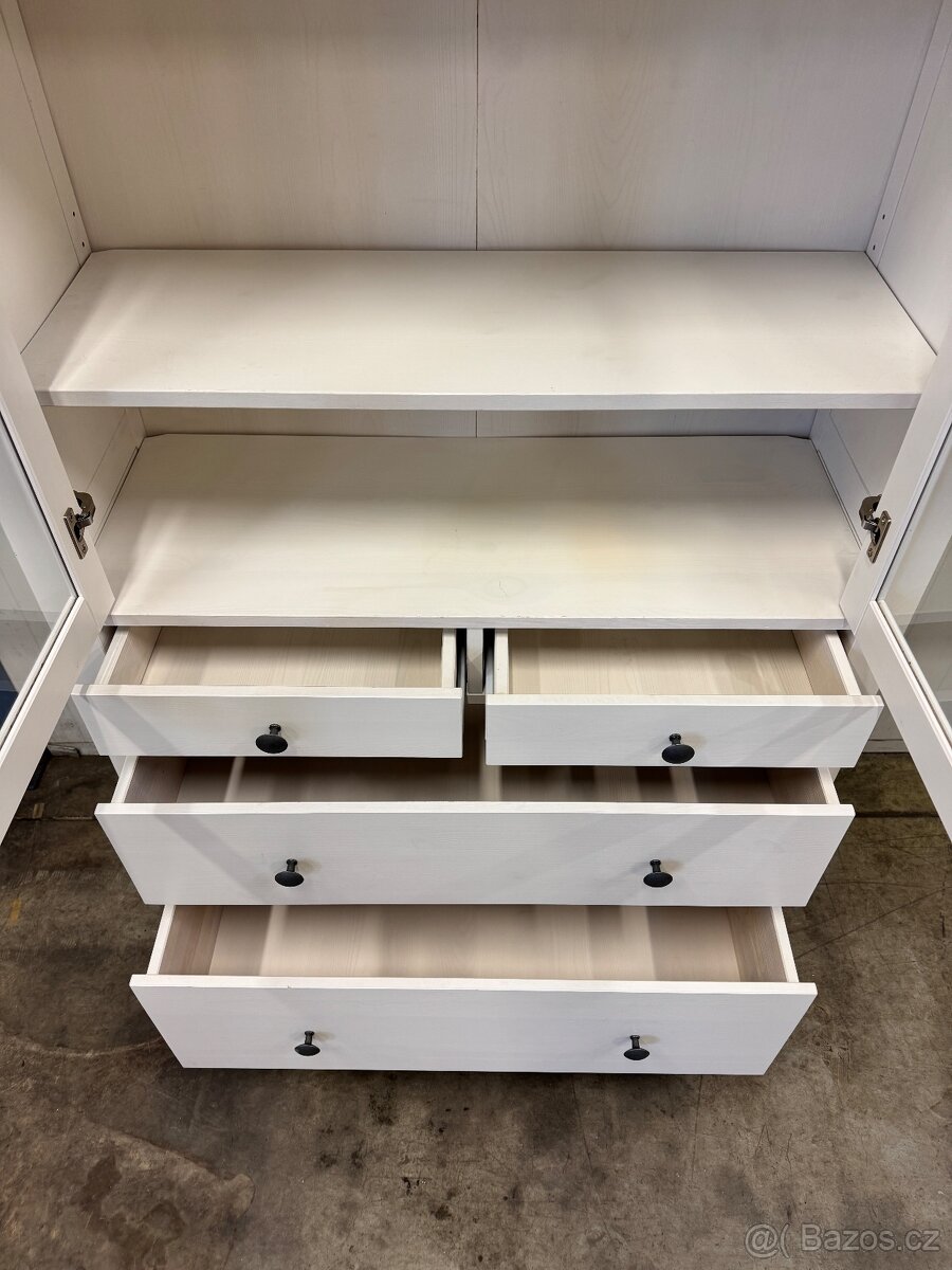 Vitrína ikea Hemnes - 4