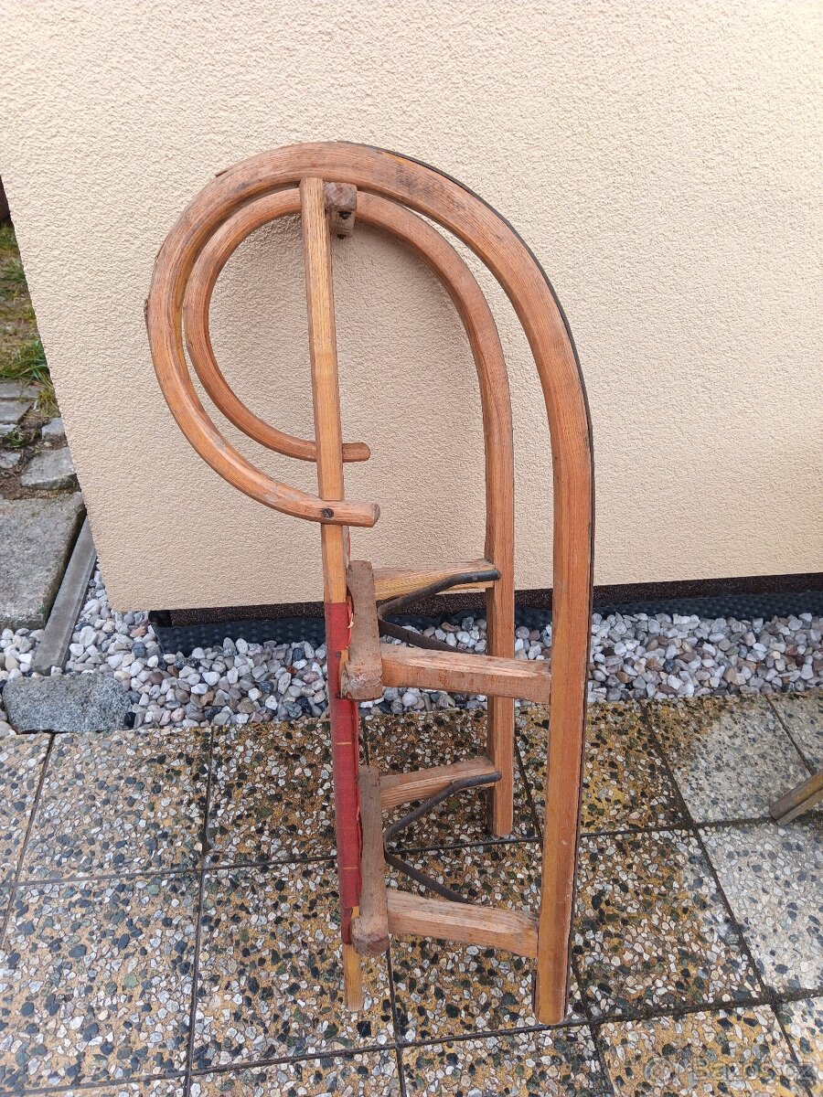 Staré dřevěné sáně. - 4