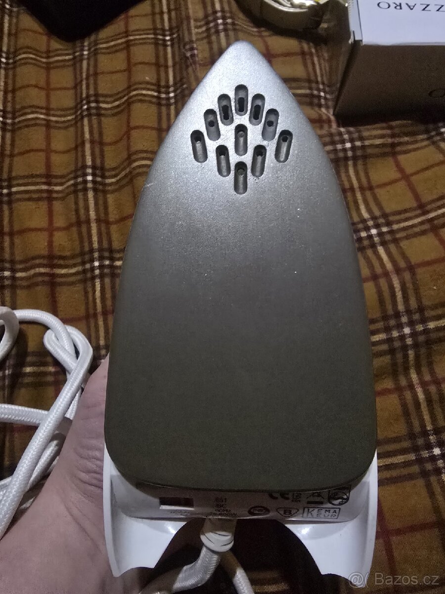 Žehlička cestovní napařovací Philips GC651 - 4