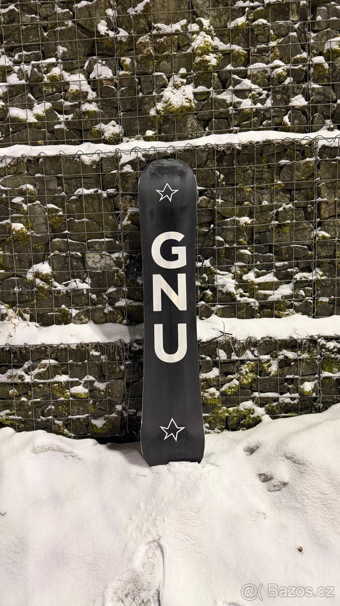 Snwoboard GNU Banked Country 155 - 4