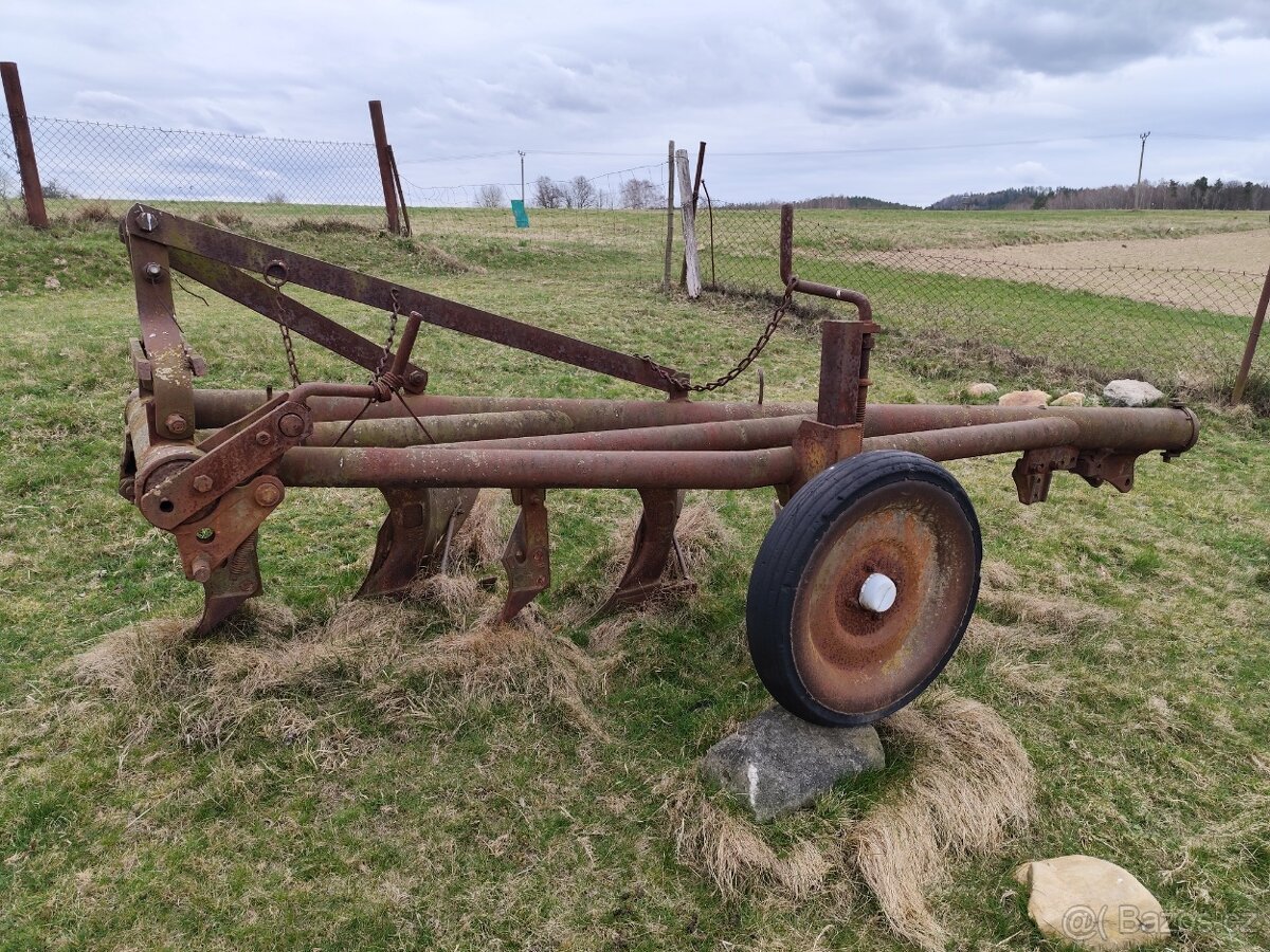 Pluh čtyři radlice - 4