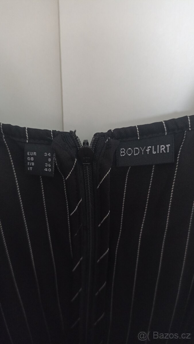 Elegantní šaty proužkované, vel. 34 - 4