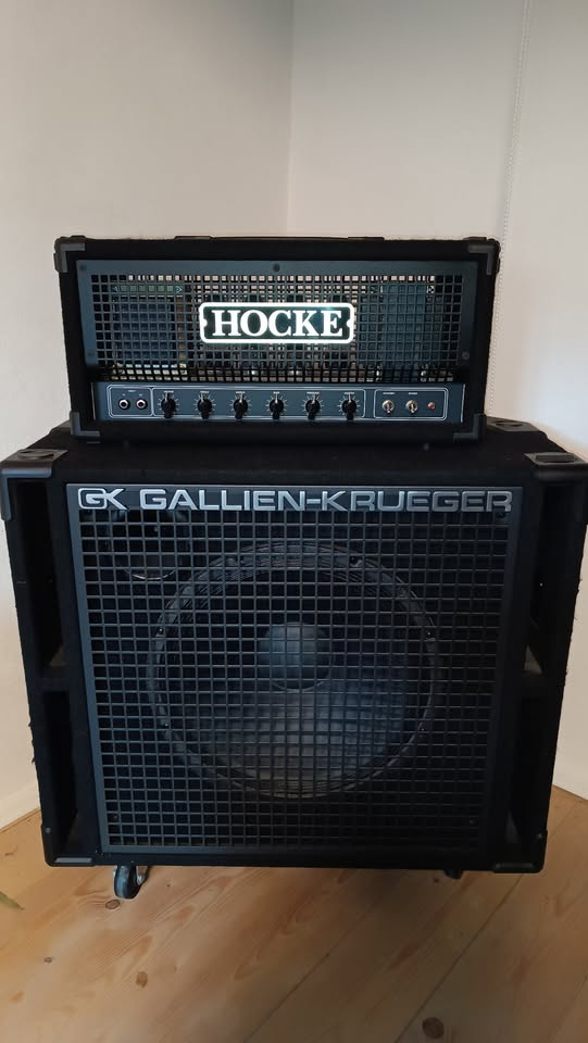 HOCKE celolampový Basový zesilovač 130W RMS - 4