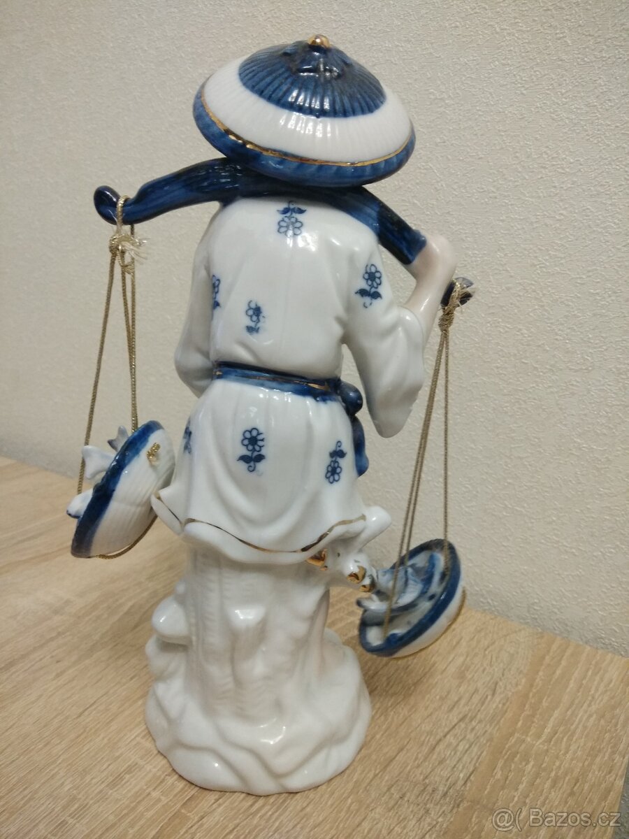 Keramická čínská figurka - 4