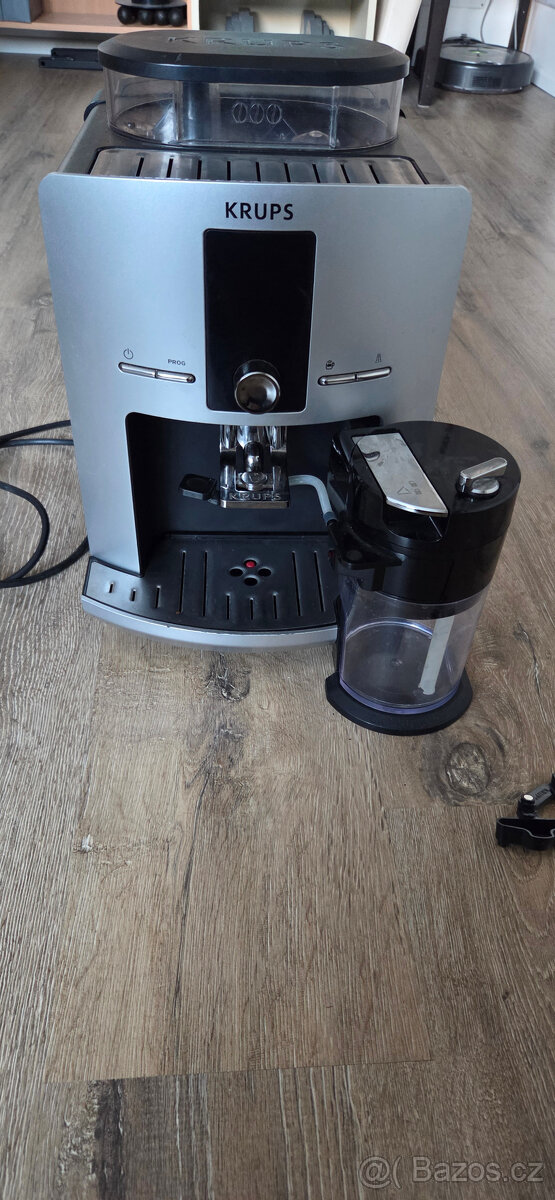 Prodám automatický kávovar Krups EA82 - 4