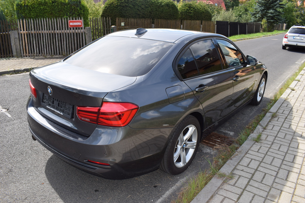BMW Řada 3 F30 318D xDrive, Sport, LED, NAVI, záruka KM,2015 - 4