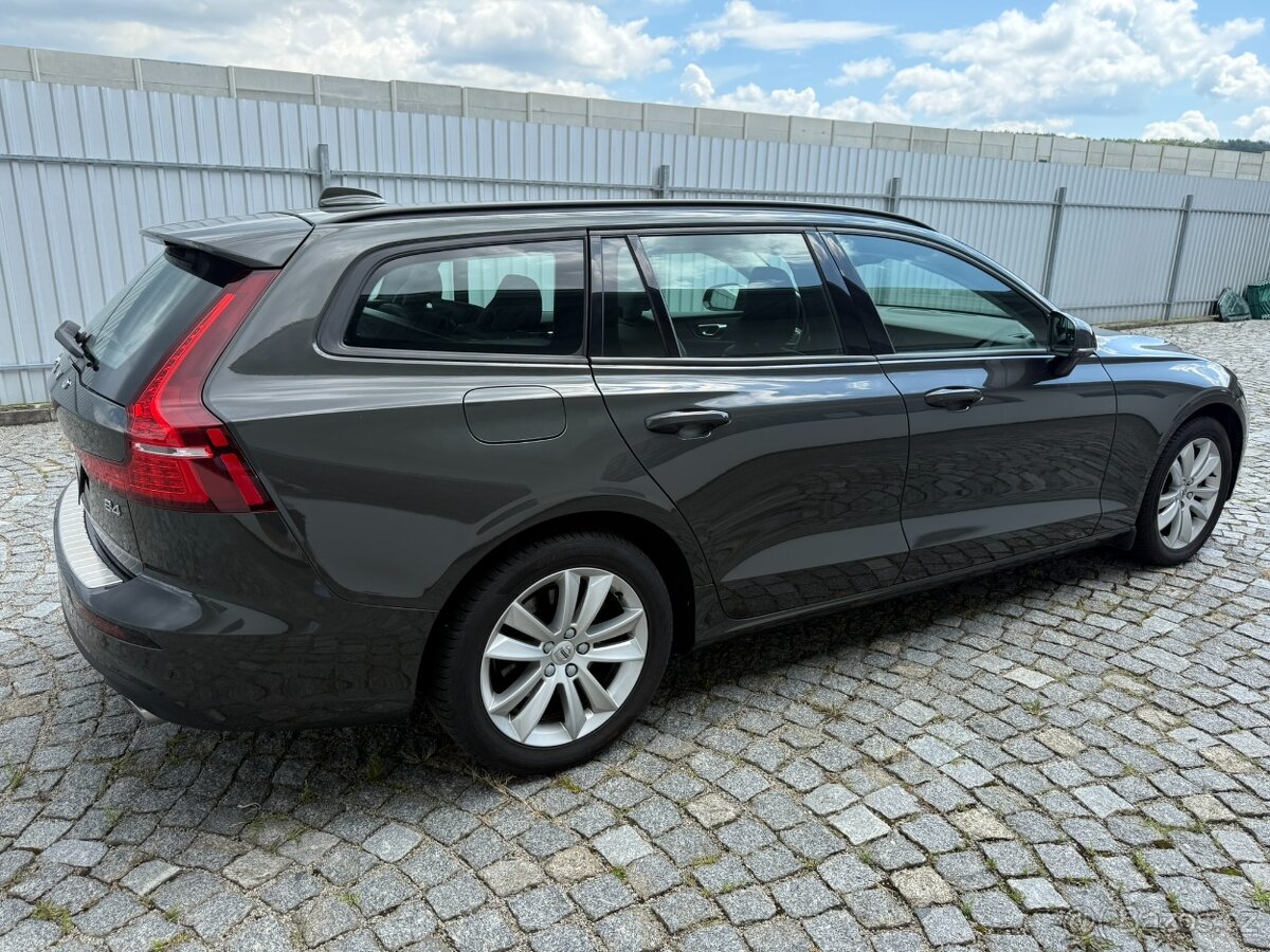 Volvo V60 B4 145 kW Momentum 2021 | 96400 km | ČR | 1.maj - 4