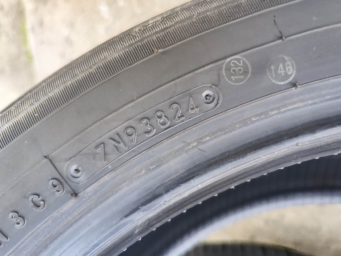 18"zánovní sada letních pneu Toyo 215/55/18 4000Kč/4ks - 4