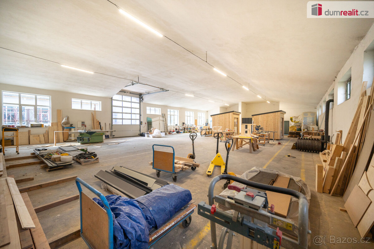 K pronájmu, hala pro výrobu a skladování (463 m2), ul. 1 máj - 4