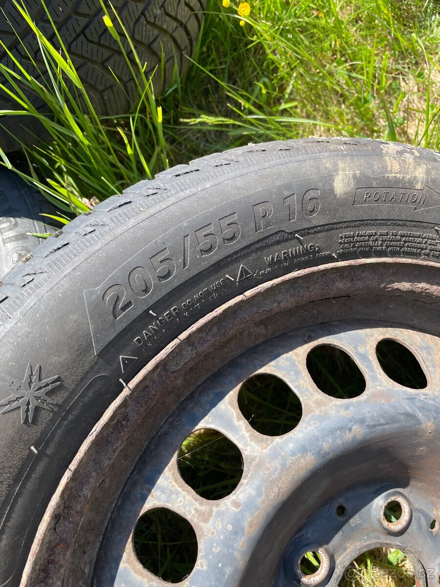 Prodám kola 205/55 R 16 - 4