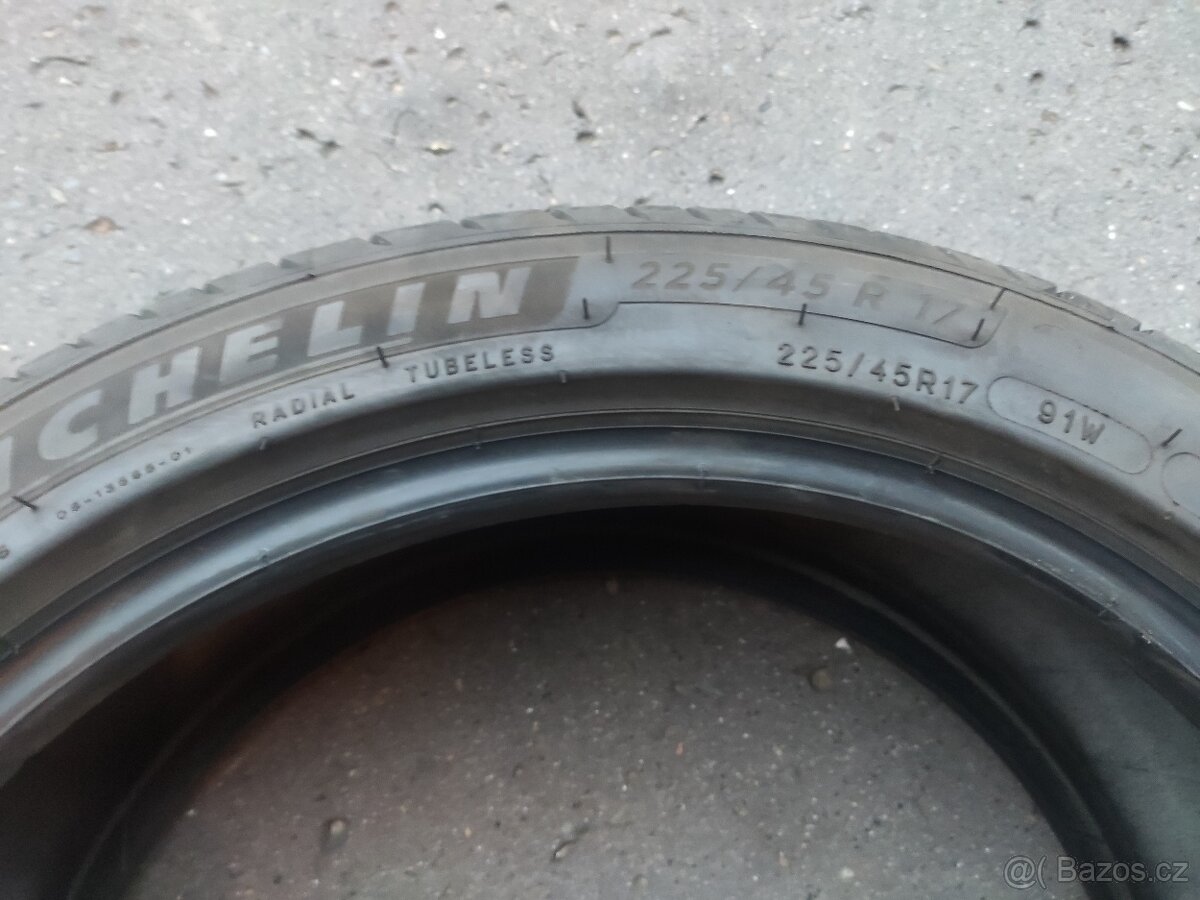 LETNÍ pneu Michelin Primacy 4 225/45 R17 - 4ks - 4