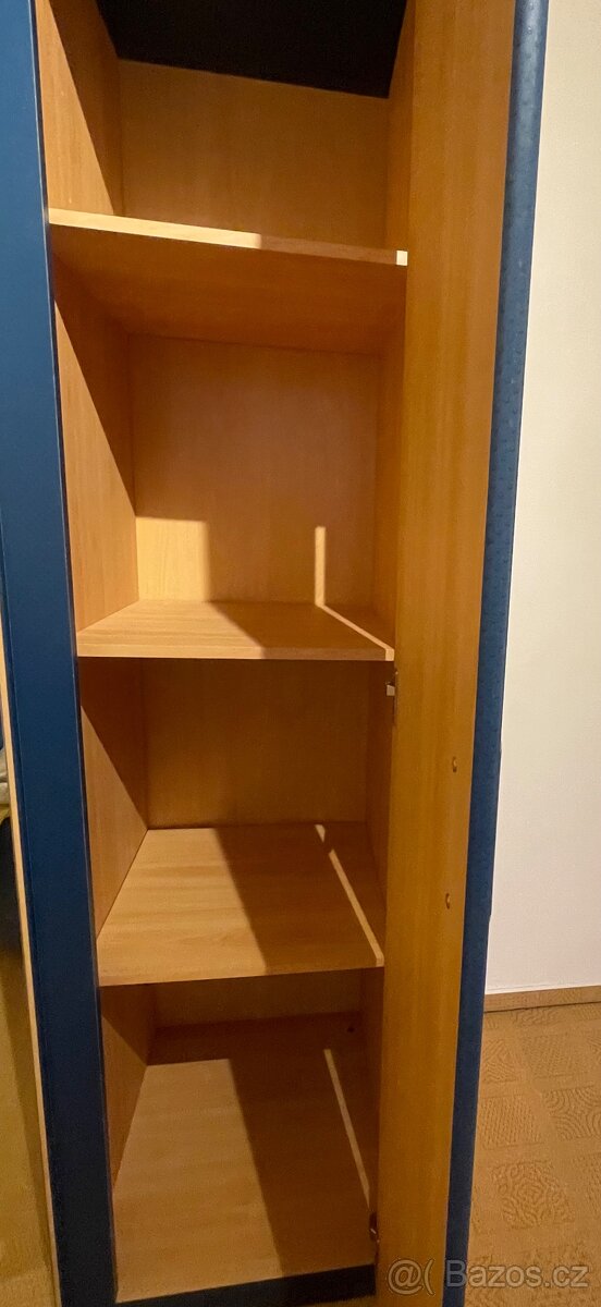 Šatní skříň - 4