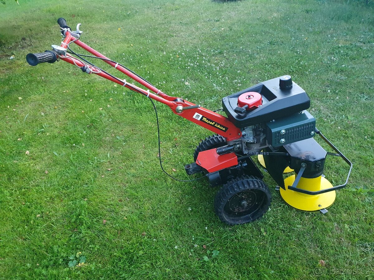 Prodám českou dvoububnovou sekačku bdr 700, málo používaná - 4
