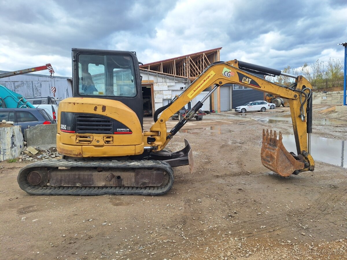 CATERPILLAR 305 C - 4