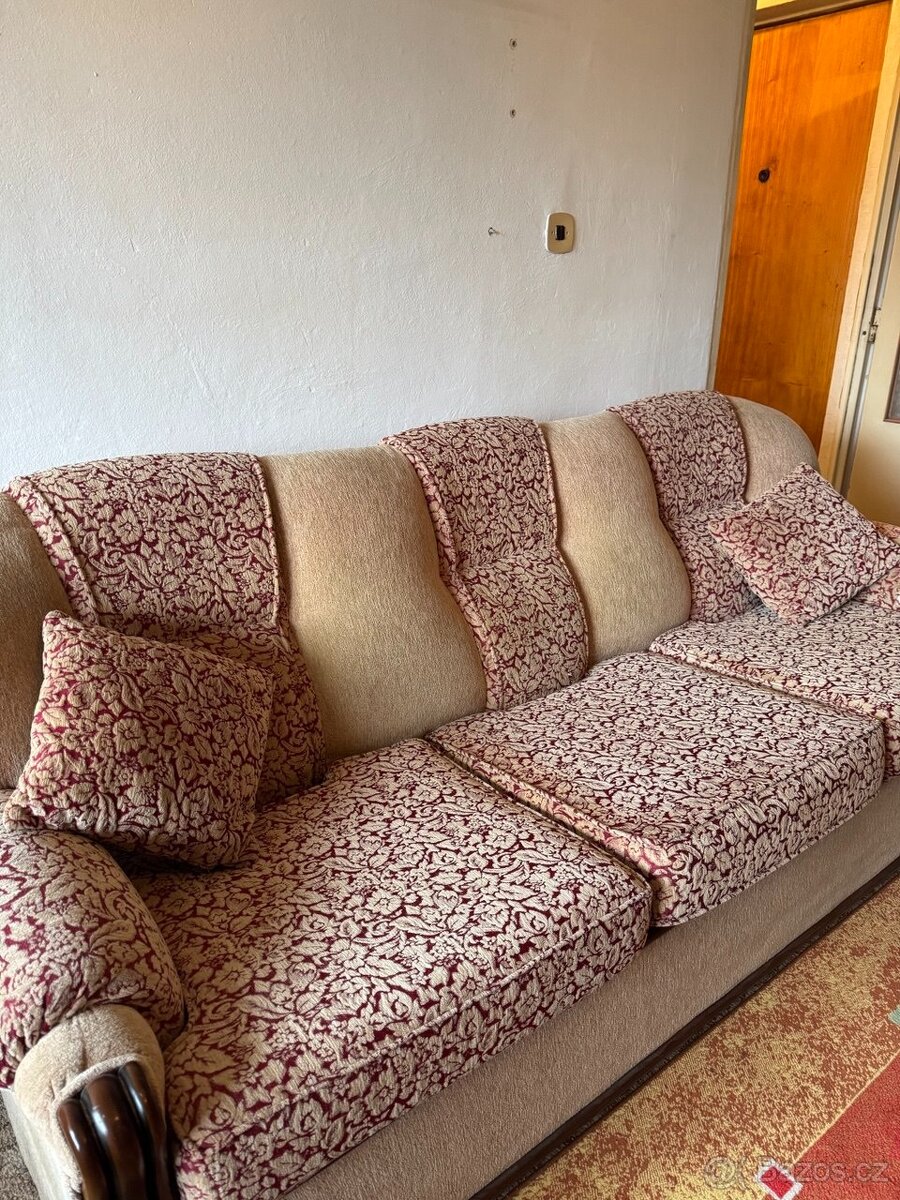 Darujeme dvousedačky, křesla a rozkládací pohovky, 3 kusy - 4