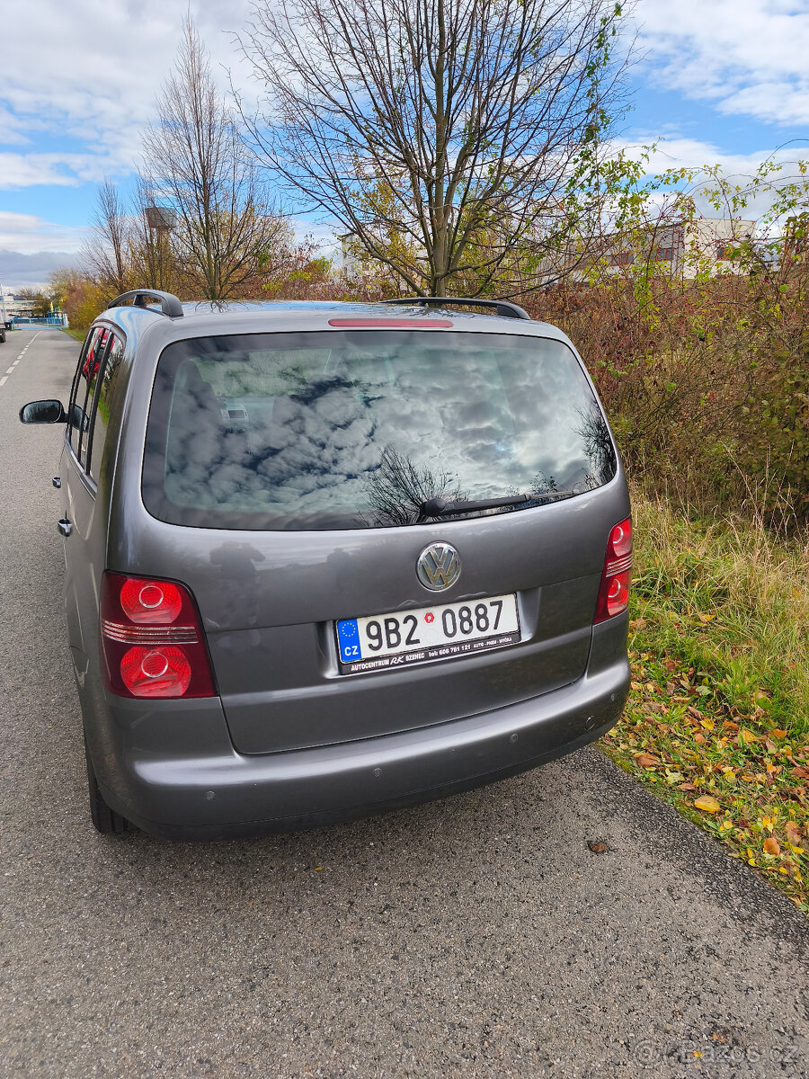 Volkswagen Touran, 1.9 TDi 77kW, 7 míst - 4