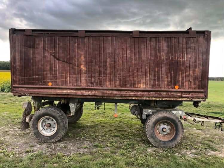 Vlek 8T na hnůj - 4