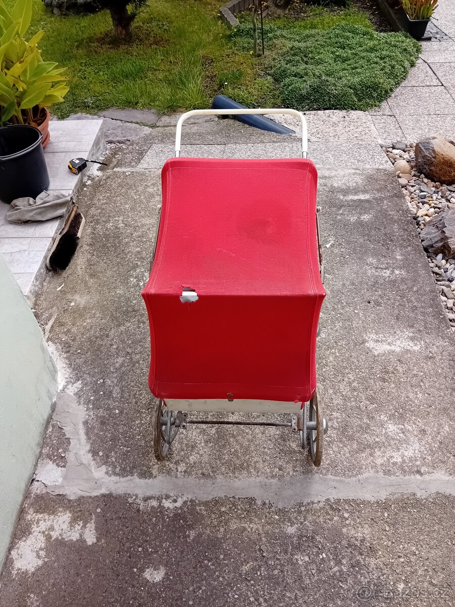 Kočárek na panenku - 4