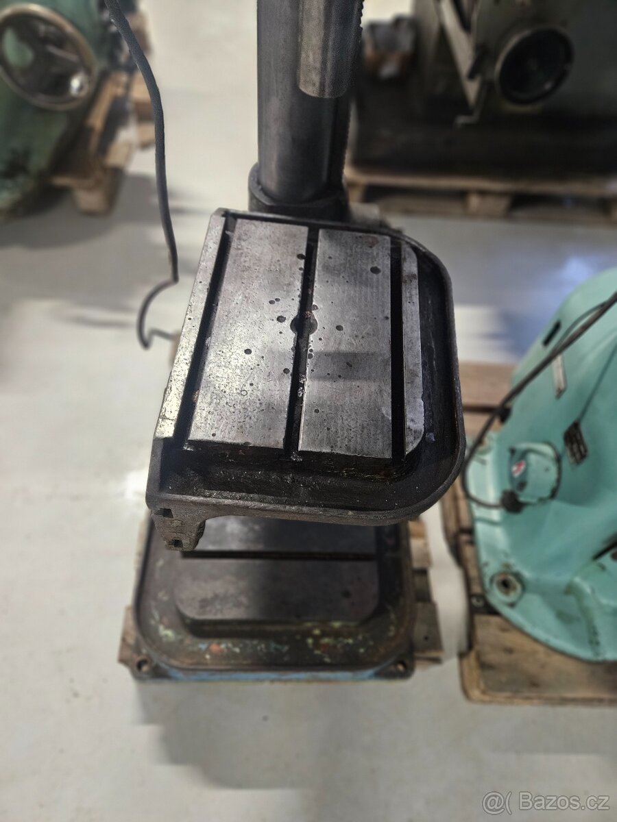 Sloupová stojanová vrtačka VS 20 - č.213 - 4