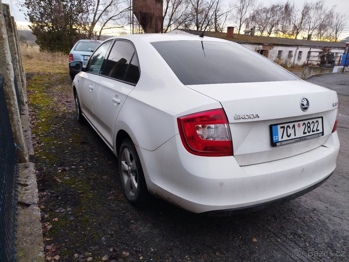Prodám Škoda Rapid 1.6 TDI r.v.2013 - 4
