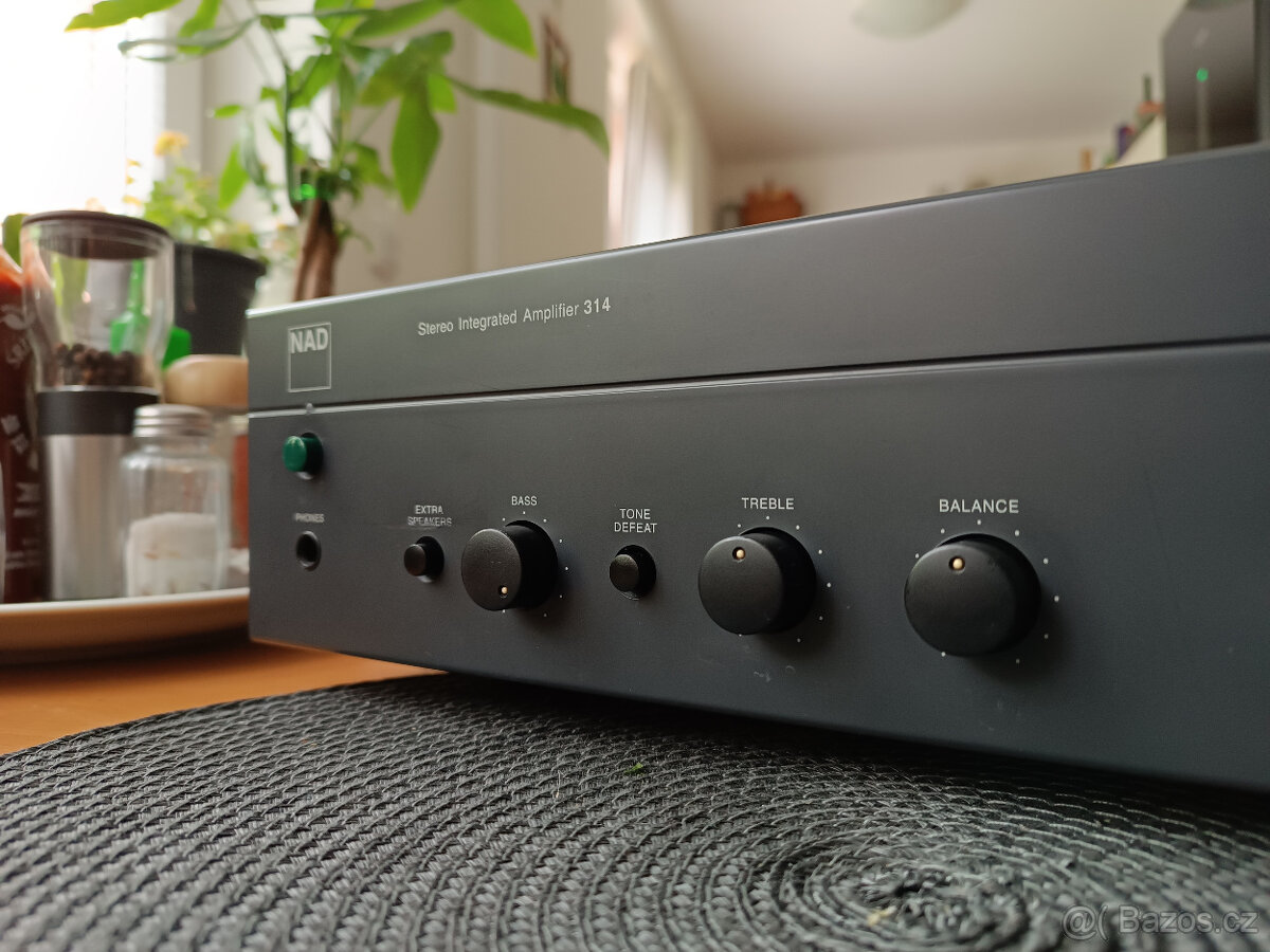 zesilovač NAD 314 - 4