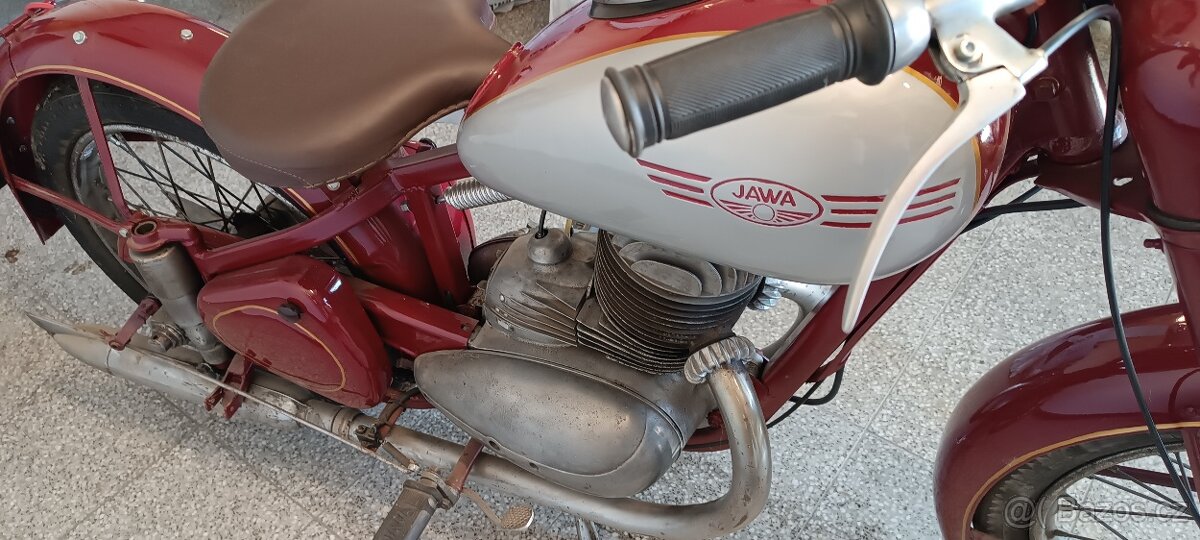 Jawa Pérák 250 - 4