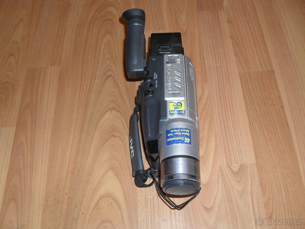 Videokamera JVC - 4