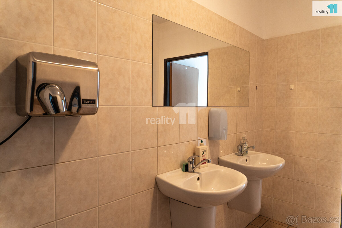 Pronájem kancelářských prostor 1.307 - 4