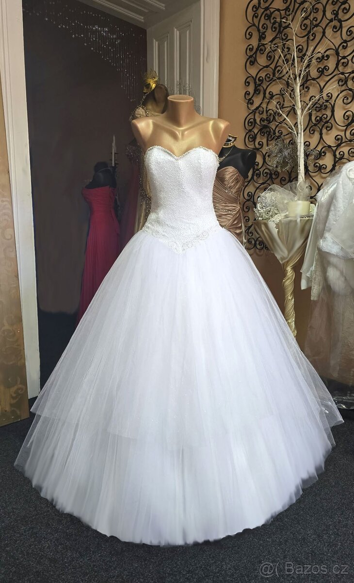 KORZETOVÉ SVATEBNÍ ŠATY - 4