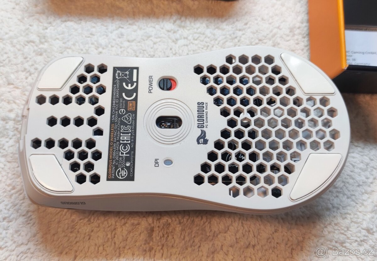 Glorious Model O Wireless (Matte White) - 4