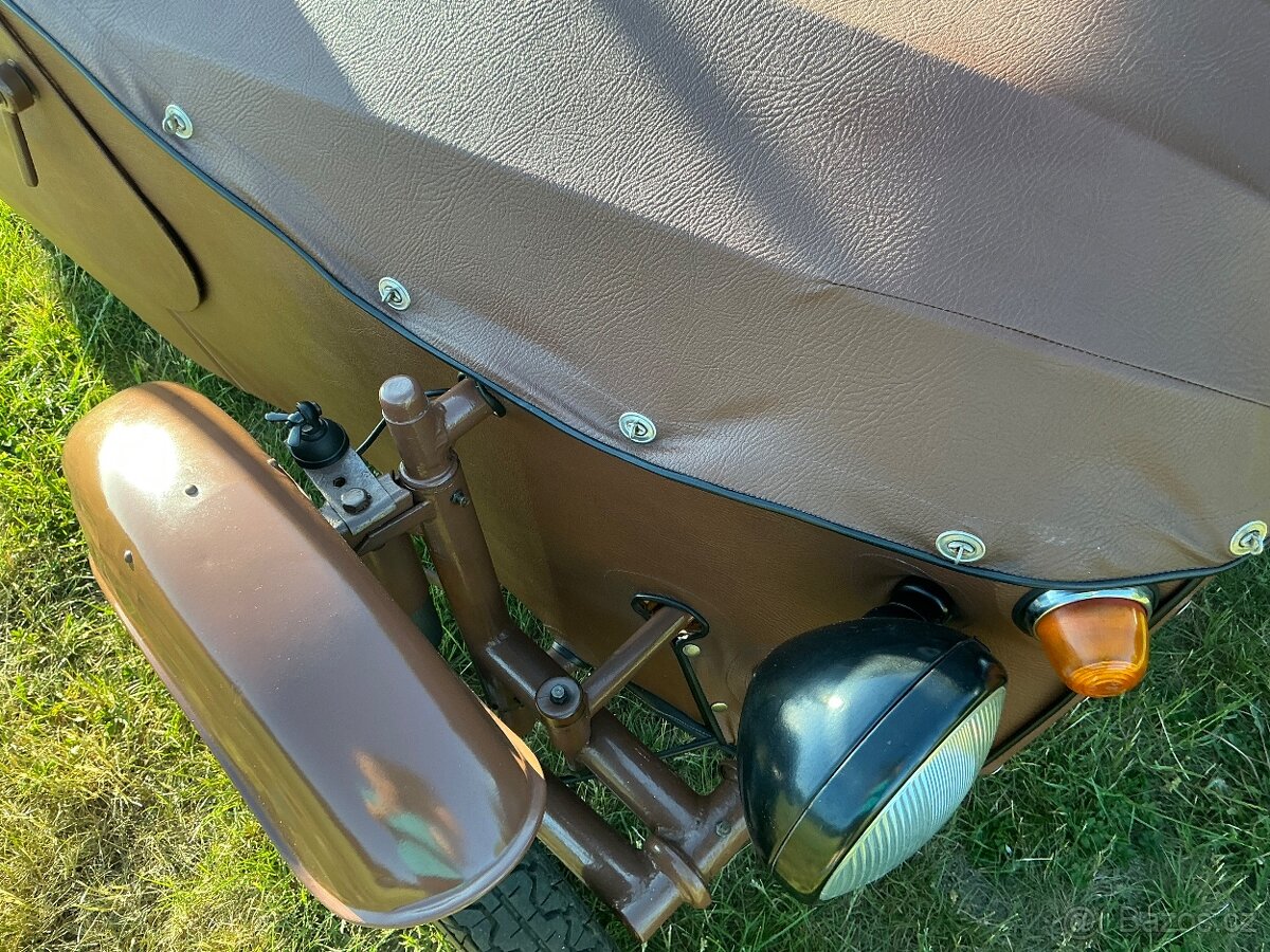 Velorex 350/16 s PAv 40 - 4