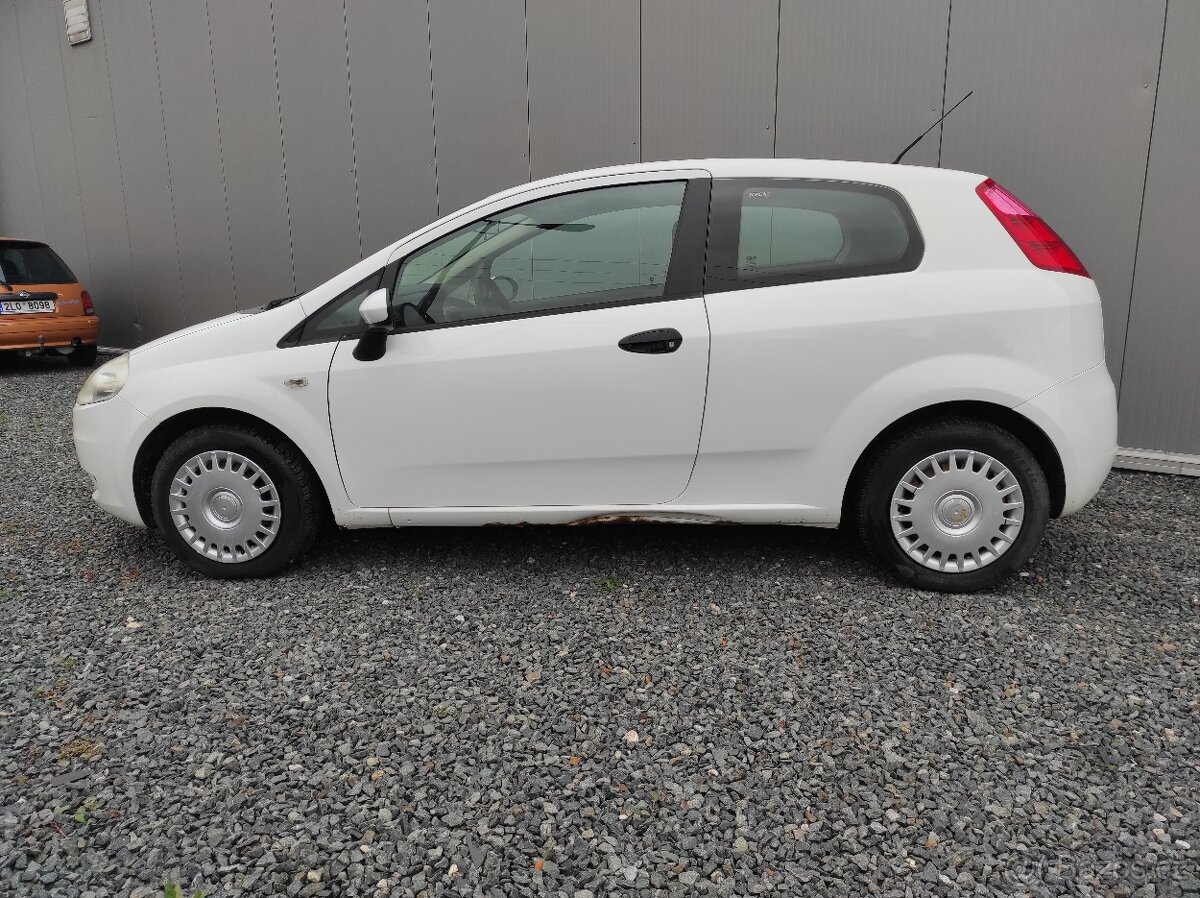 FIAT PUNTO 1.2i po 1. MAJITELI KOUPENO V ČR - 4
