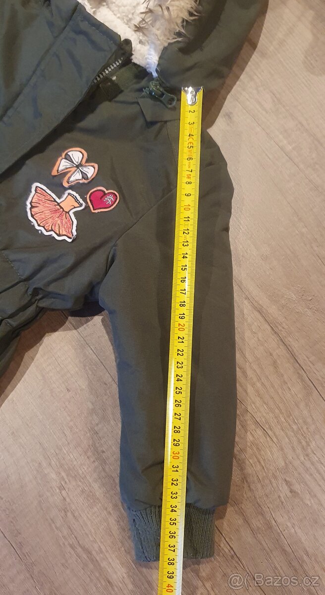 Dívčí zimní bundy s kožíškem, vel. 92 - 2 KUSY - 4