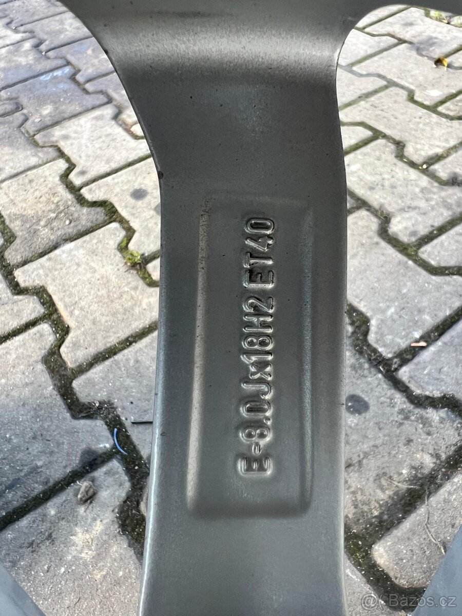 Orig. Audi R18 245/40R18 - 4