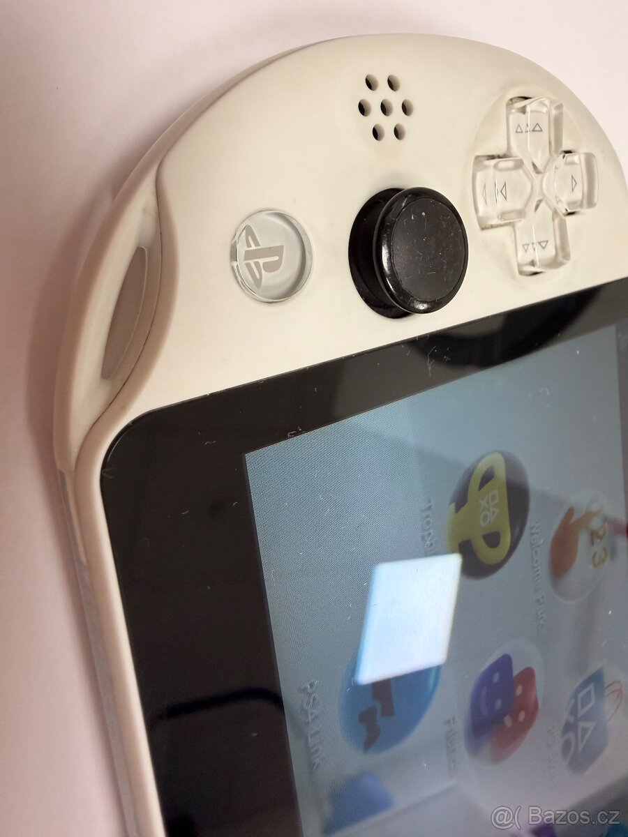 Sony PS VITA 2000 - 4