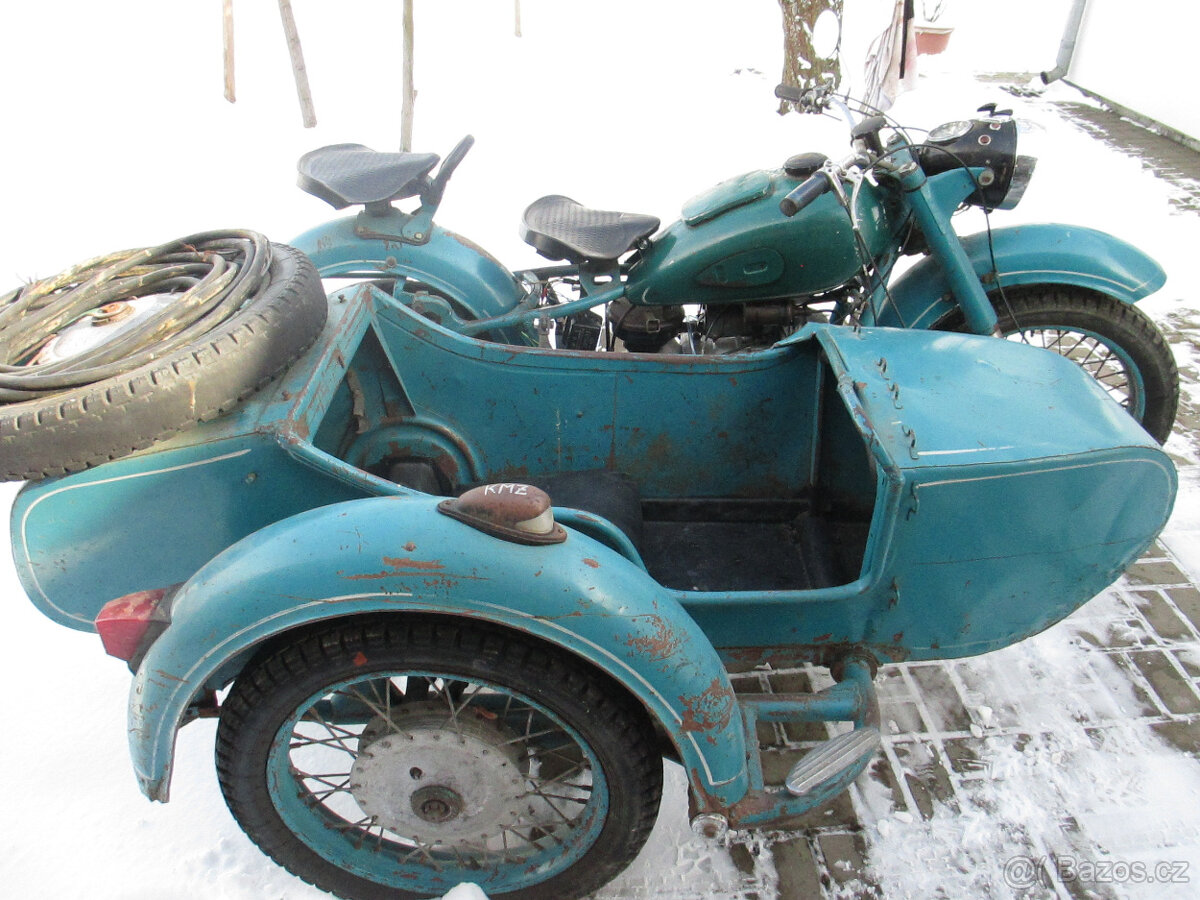 Dněpr Ural K 750 - 4