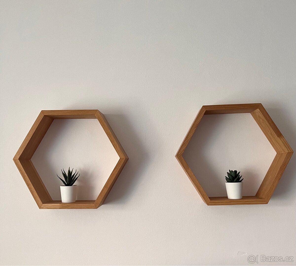 Dubová police včelí plástev - 4