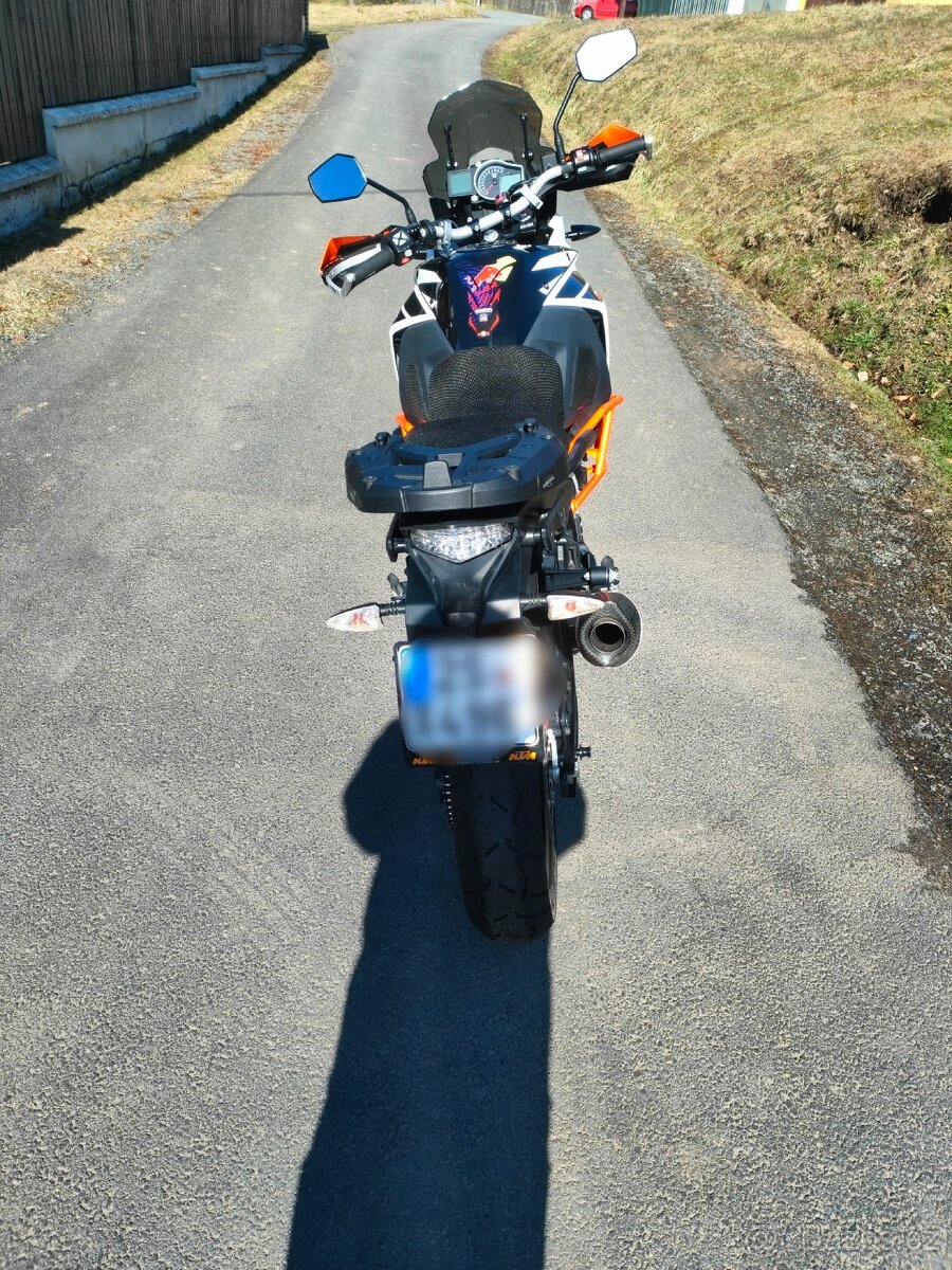 KTM Adventure 1090 R - 4