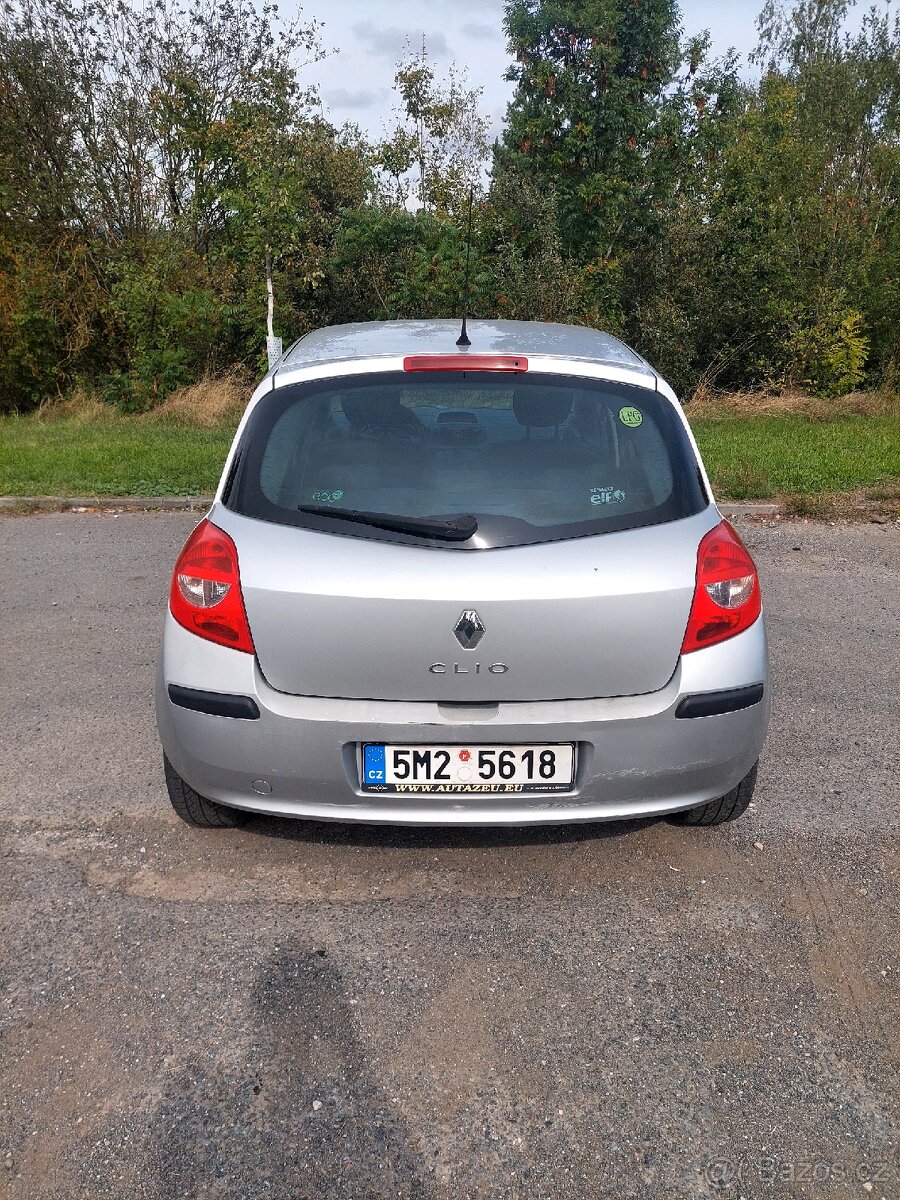 Renault Clio III - 4