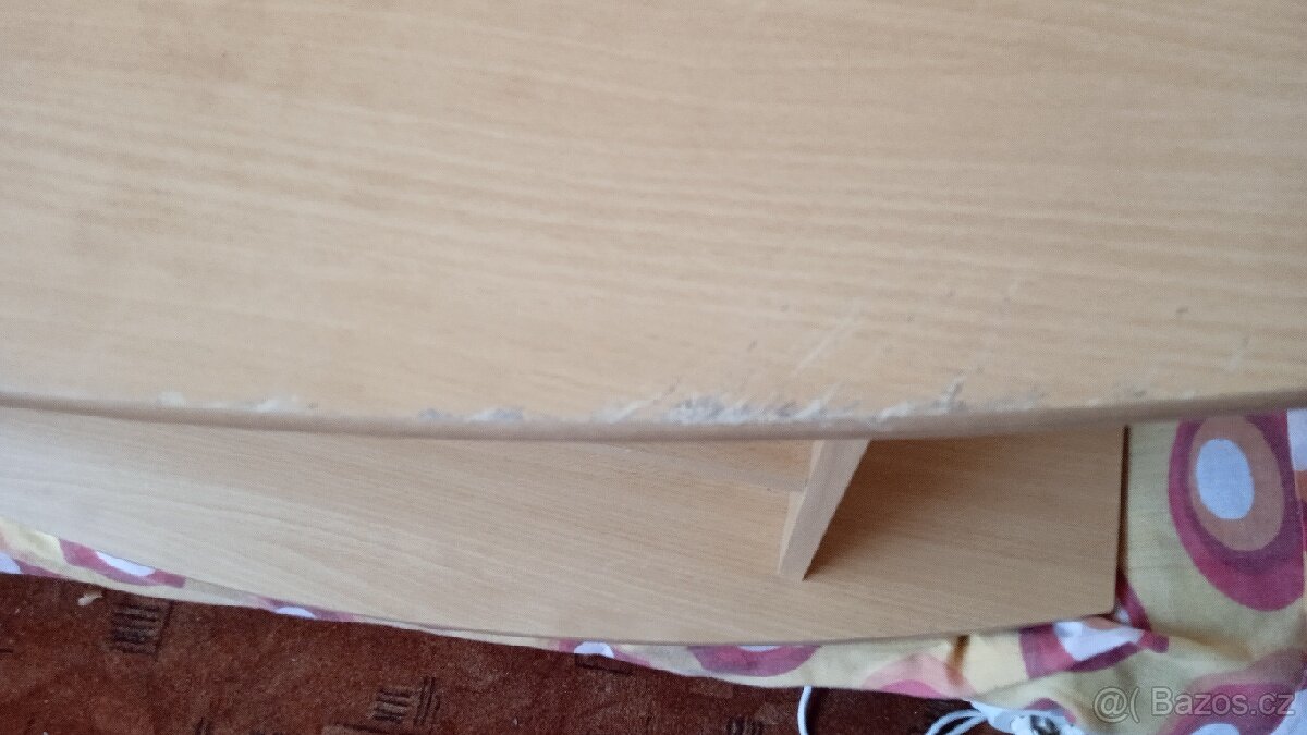 Televizní stolek. - 4