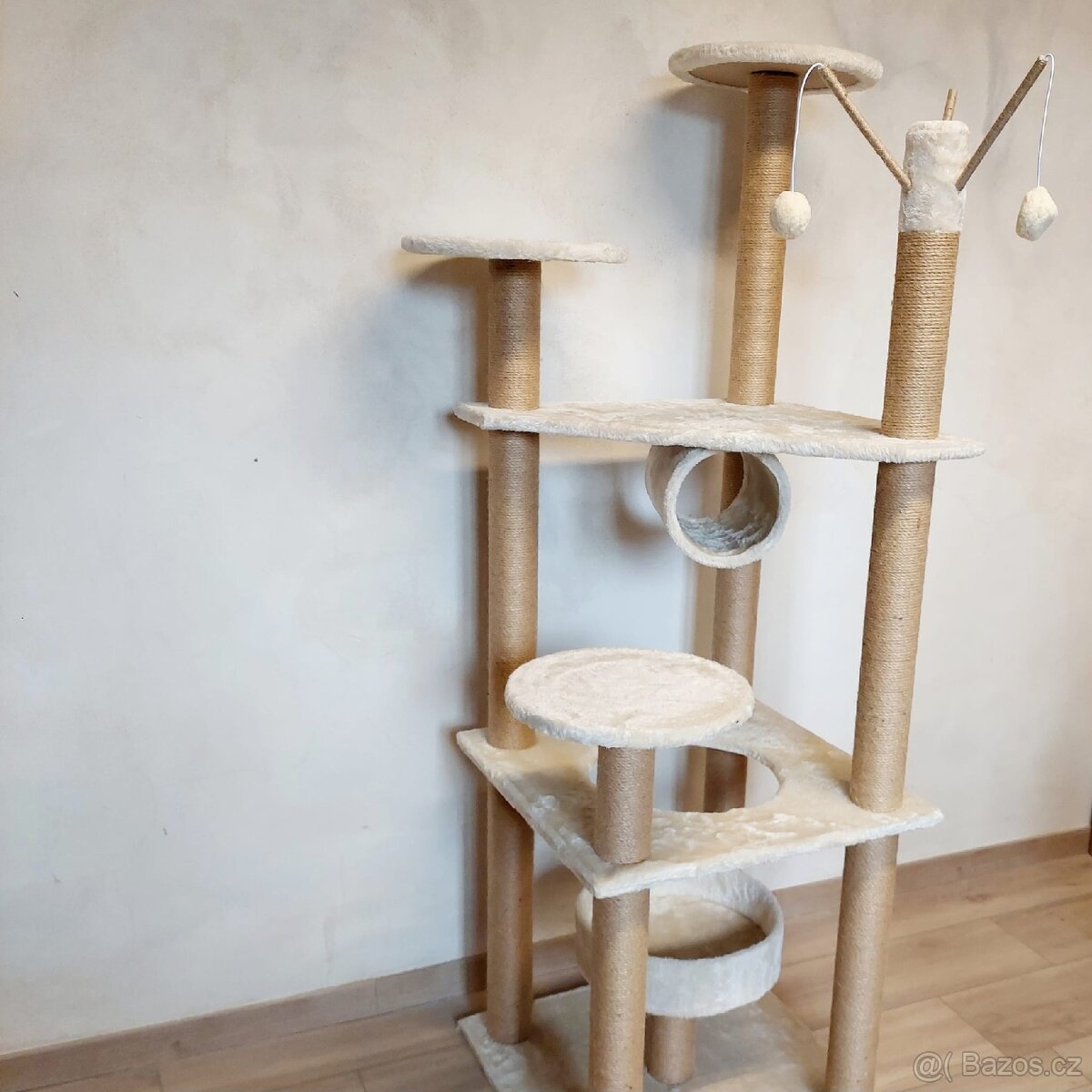 Stabilní škrabadlo pro kočky 146 cm – více úrovní - 4