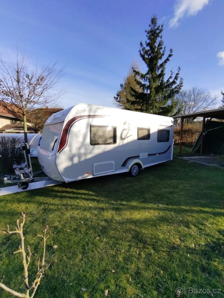 Půjčím karavan Hymer Carado 500, mover, markýza, pro 4 lidi - 4