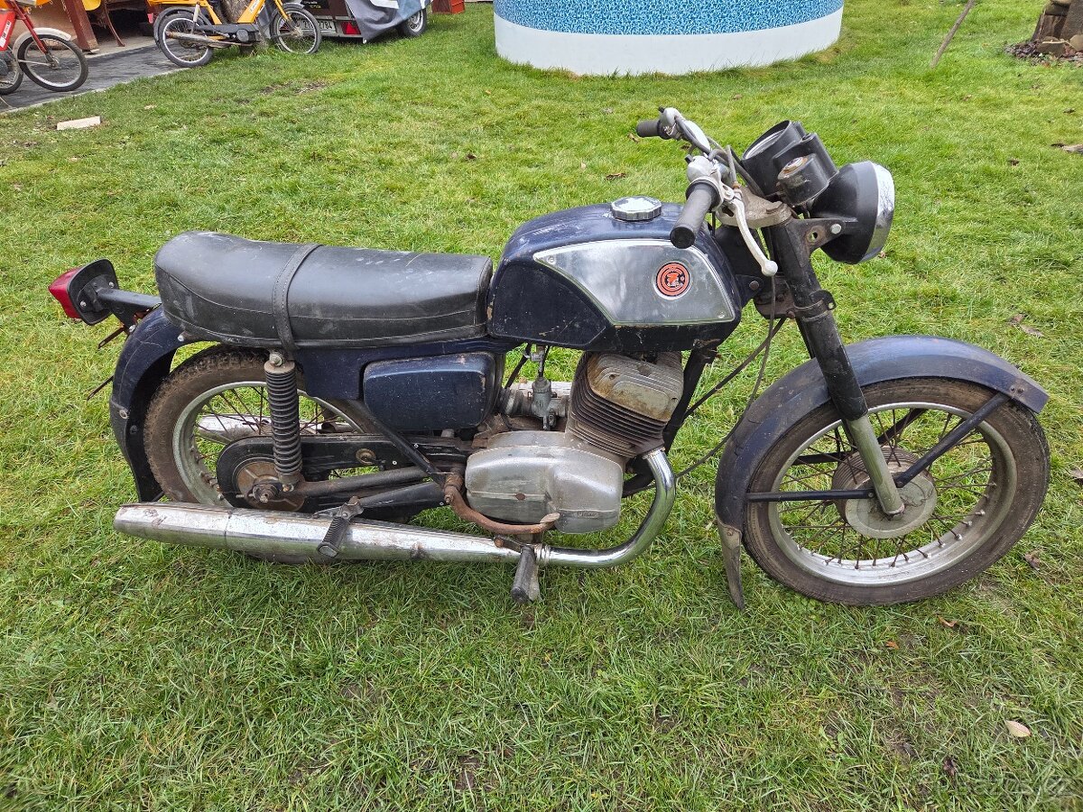 ČZ 350/472.4 vývozní r.v. 1980 bez TP, veterán - 4