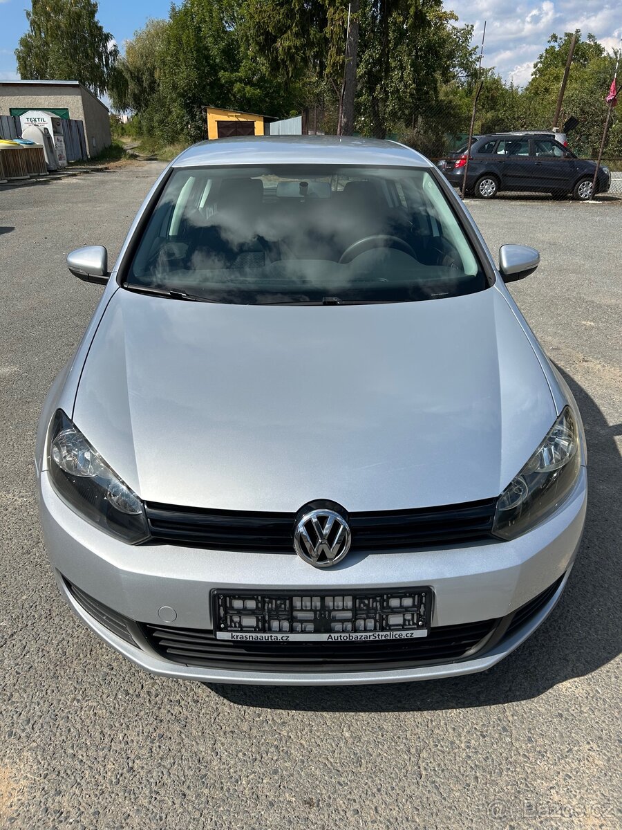 VW GOLF 1.4 MPI SERVISNÍ KNIHA 124.600 - 4
