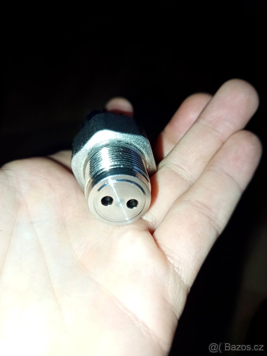 Díly na Toyota Corolla Verso 2008 2.2 d4d 130 KW - 4