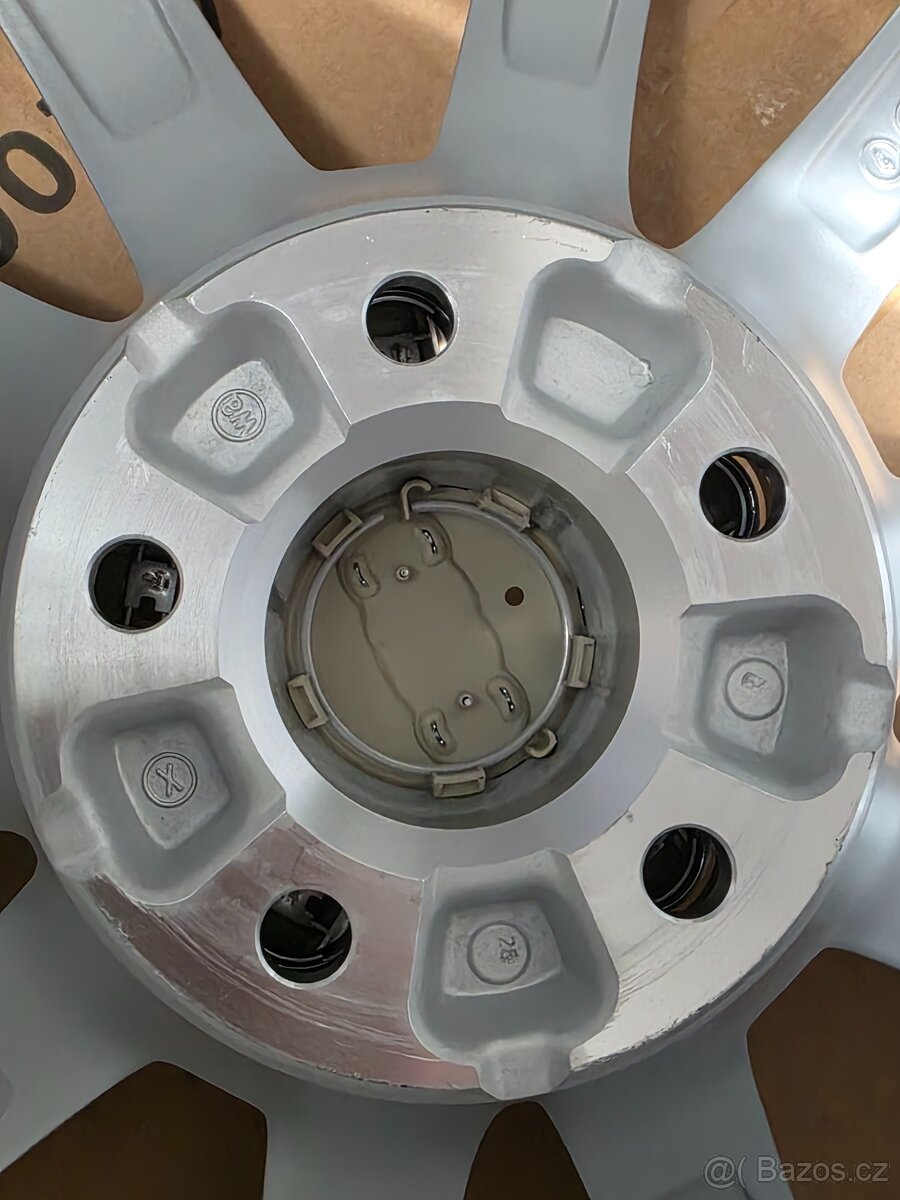 NOVÁ SADA originálních ALU kol Audi Q5 – 18" - 4