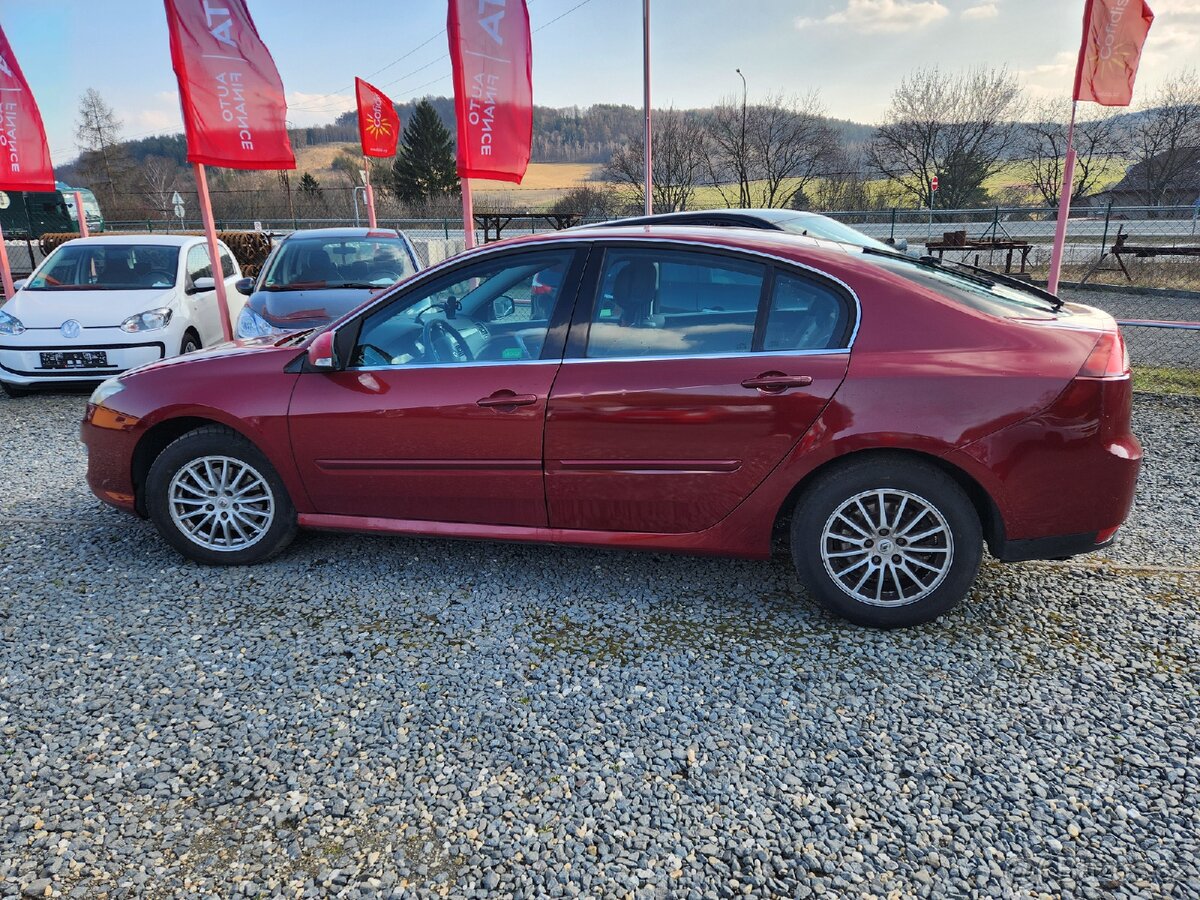 Renault Laguna 2.0 i 103 kW - 4
